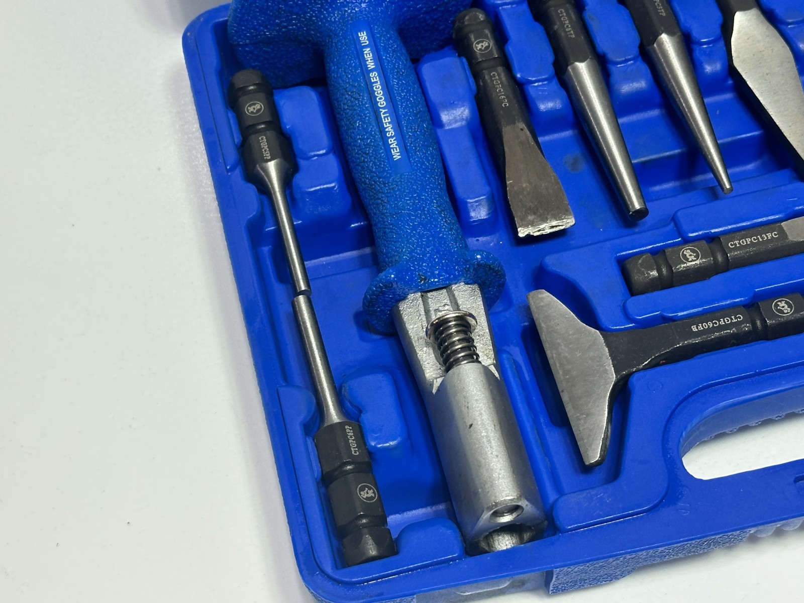 Cornwell Quick Change Drive Handle 14 Piece Punch and Chisel Set CTGPC15KIT