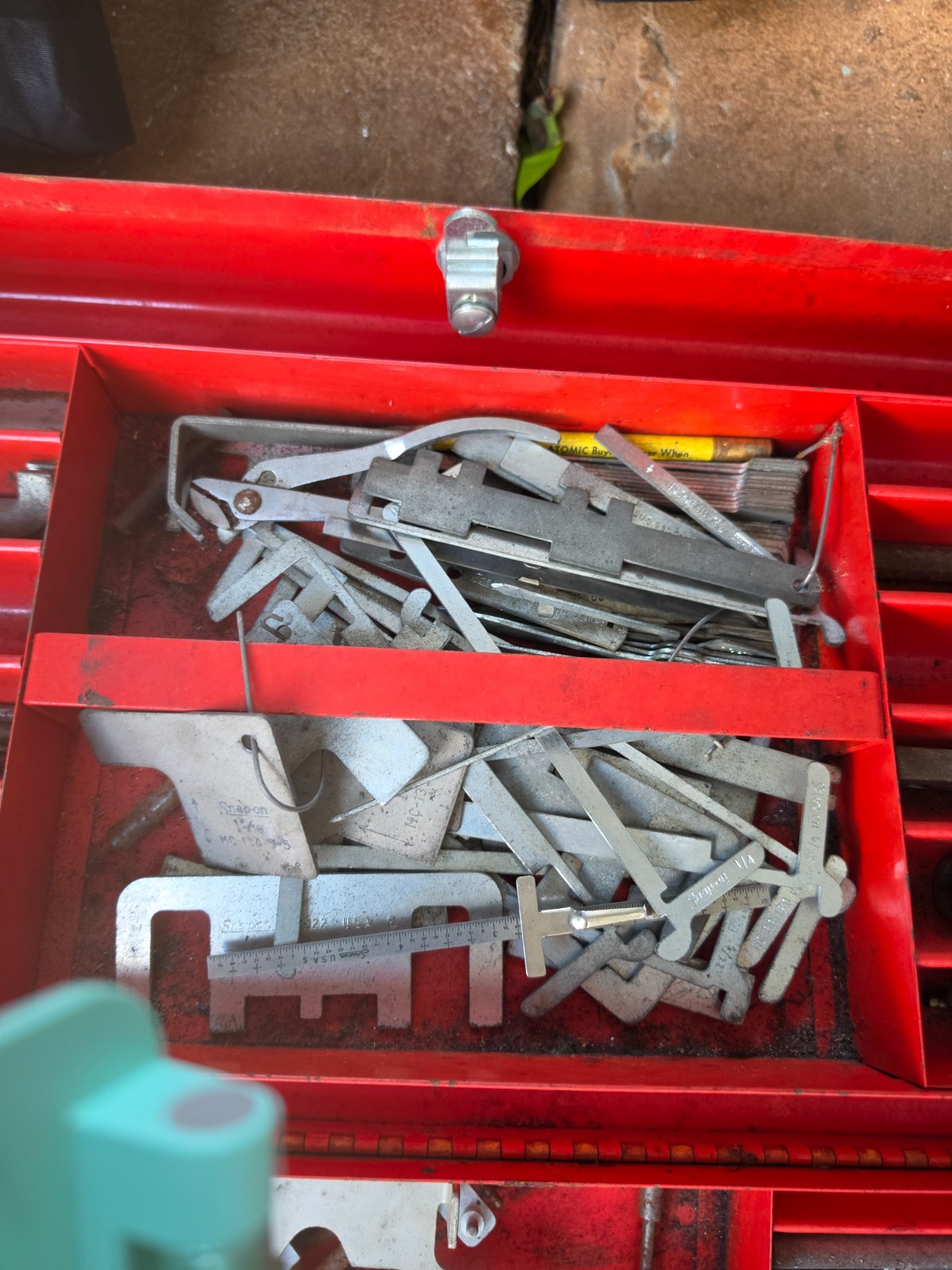 1950 SNAP ON tool box VINTAGE CARBURATOR ADJUSTMENT TOOLS SOCKETS MEASURE TOOLS