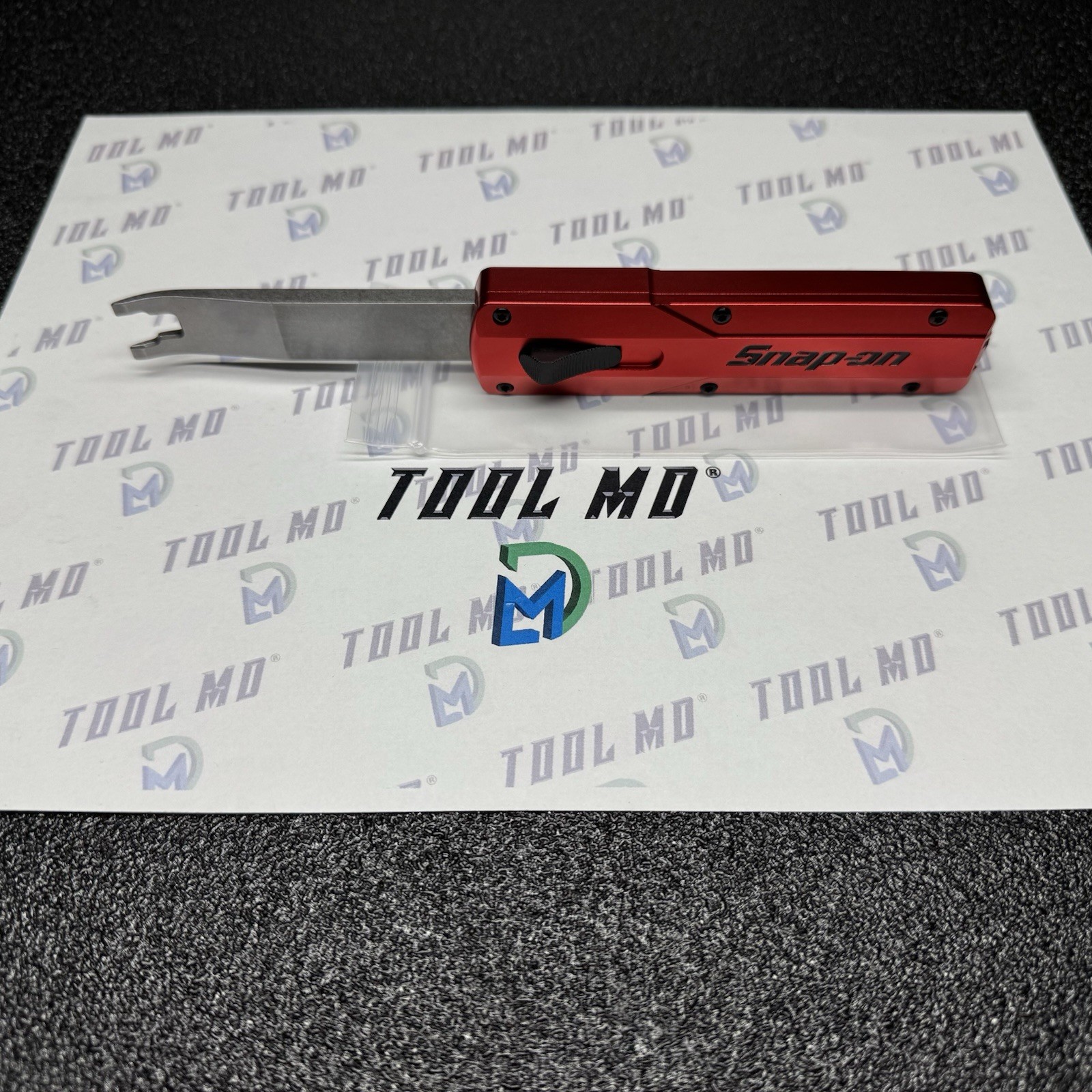 Snap-on Tools NEW RED “OTF” Out The Front Retractable Clip Removal Tool PBFT50R