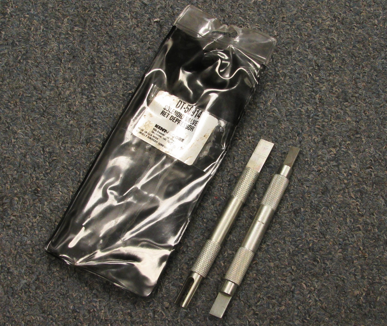 Kent-Moore DT-50914 Solenoid Valve Retainer Remover Installer Tool Set