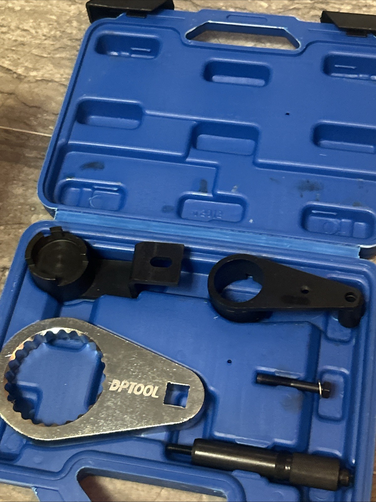 Car Engine Timing Crank Locking Lock Repair Tool For 2.8L VM9991 VM9992 EN-50029