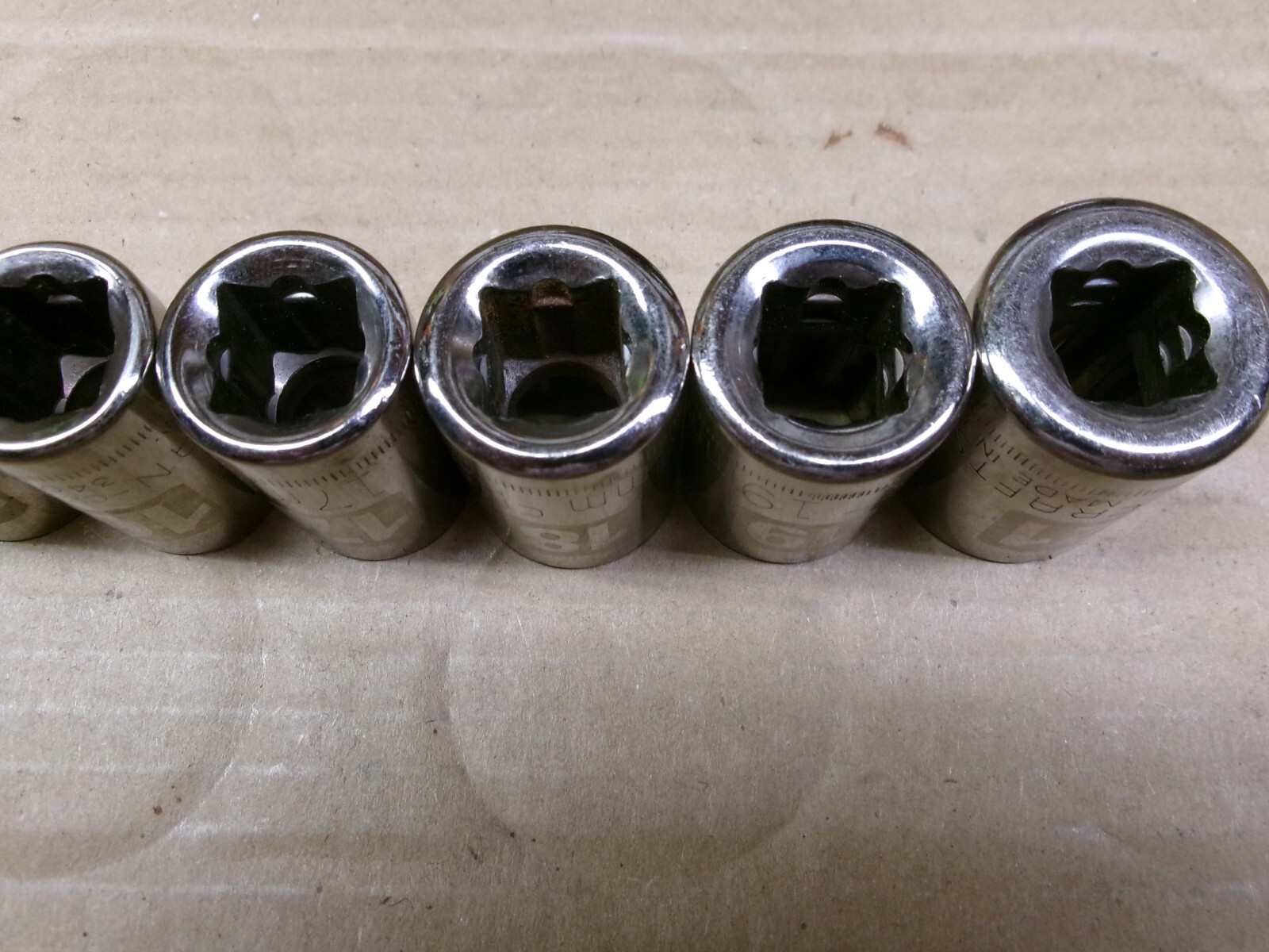 Craftsman USA 9 Piece 1/2″ Drive Metric 12-Point Easy Read Socket Set / Lot