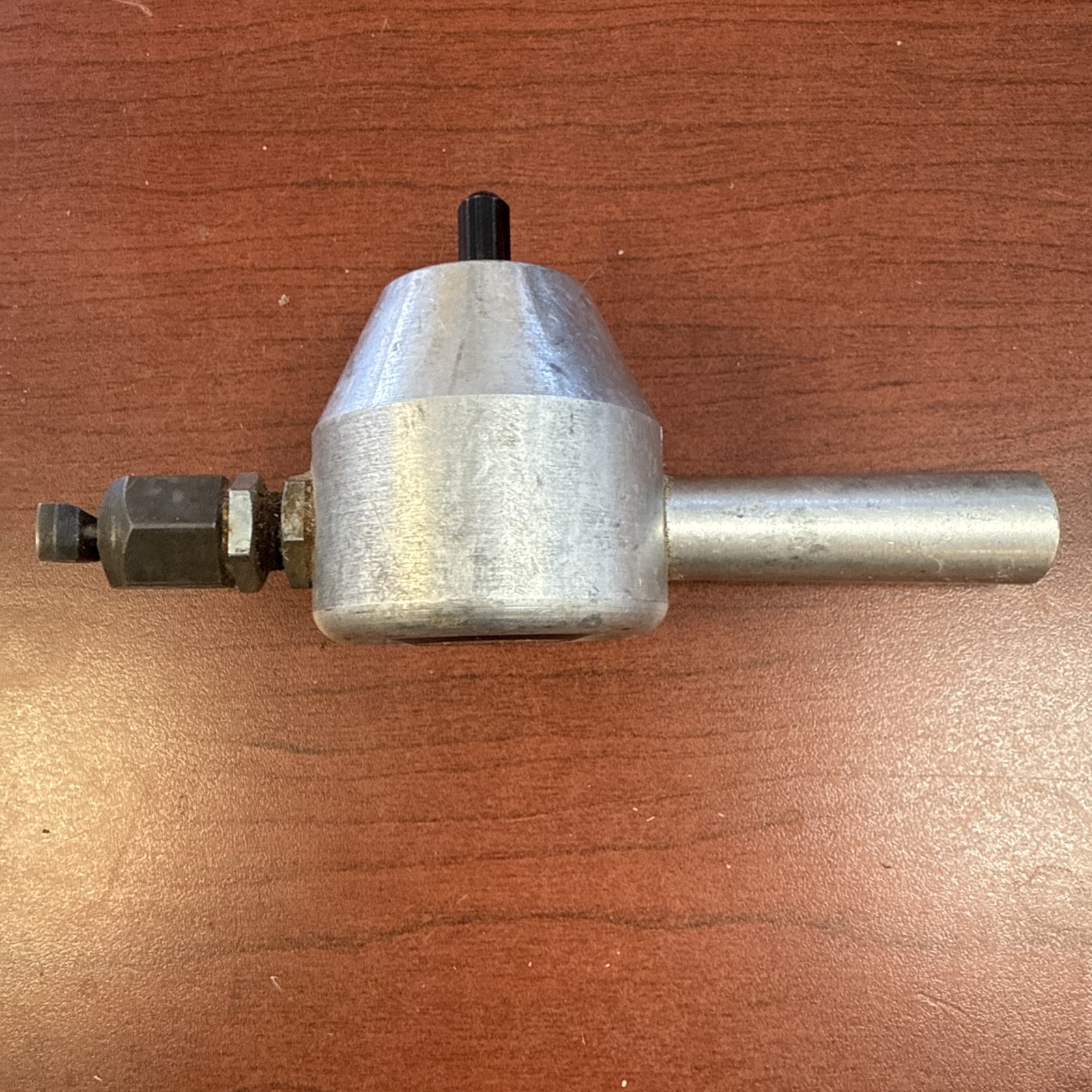 Falcon Nibbler – Sheet Metal Cutting Tool