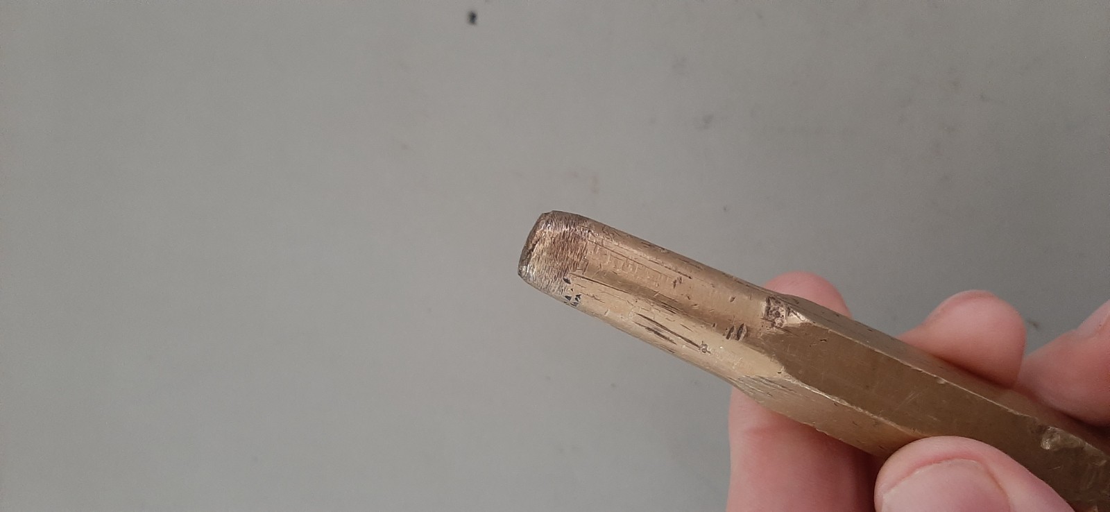 Snap-on Tools USA B912 Brass or Bronze? Tapered Punch USA GROUND MARKED