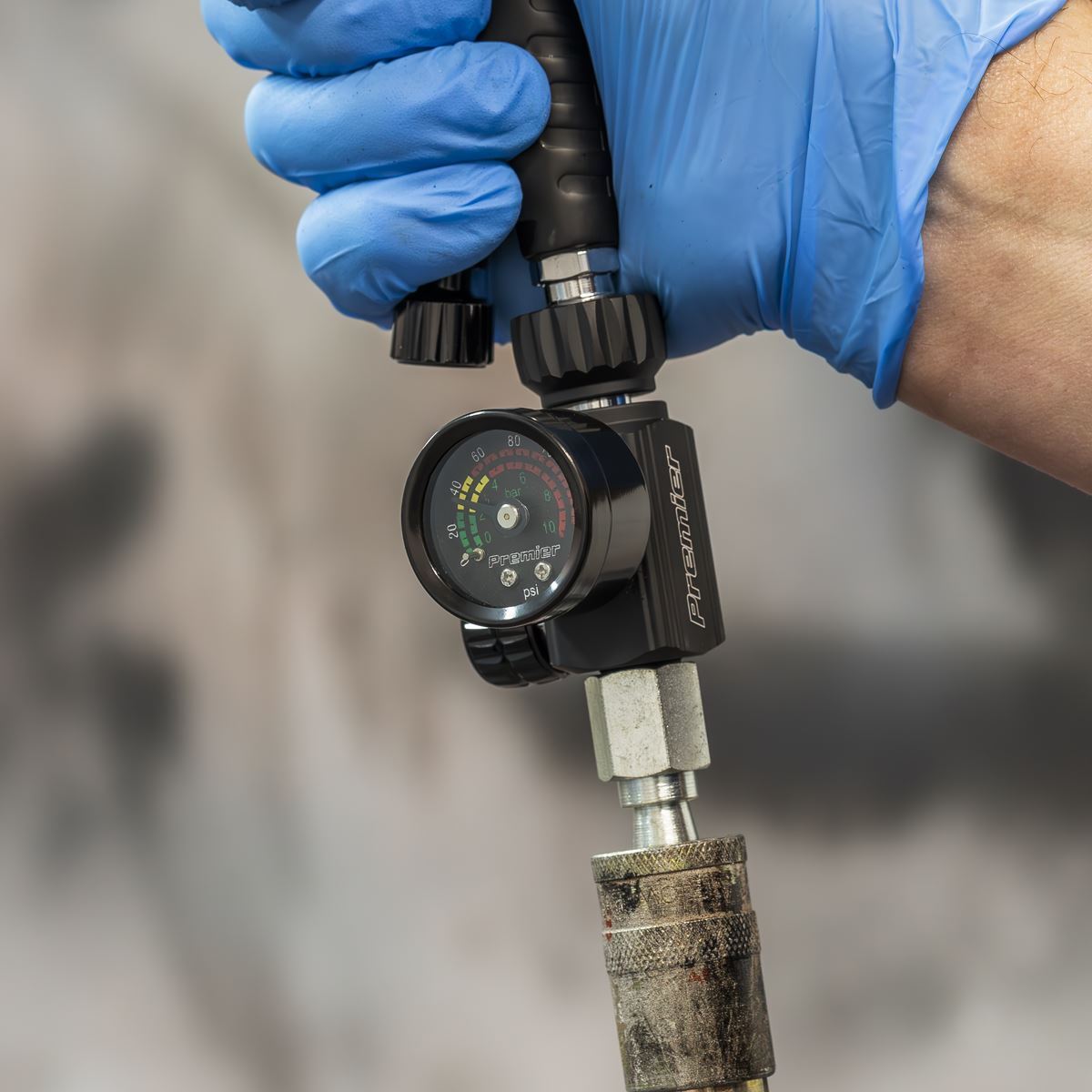 Sealey On-Gun Air Pressure Regulator/Gauge with Glass Lens Premier