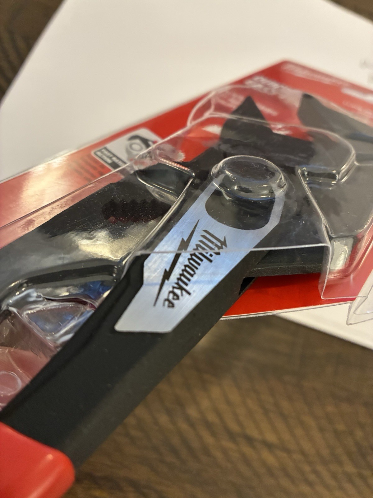 NEW Milwaukee Tools 48-22-6910, 10″ Adjustable Pliers Wrench – Parallel Jaws