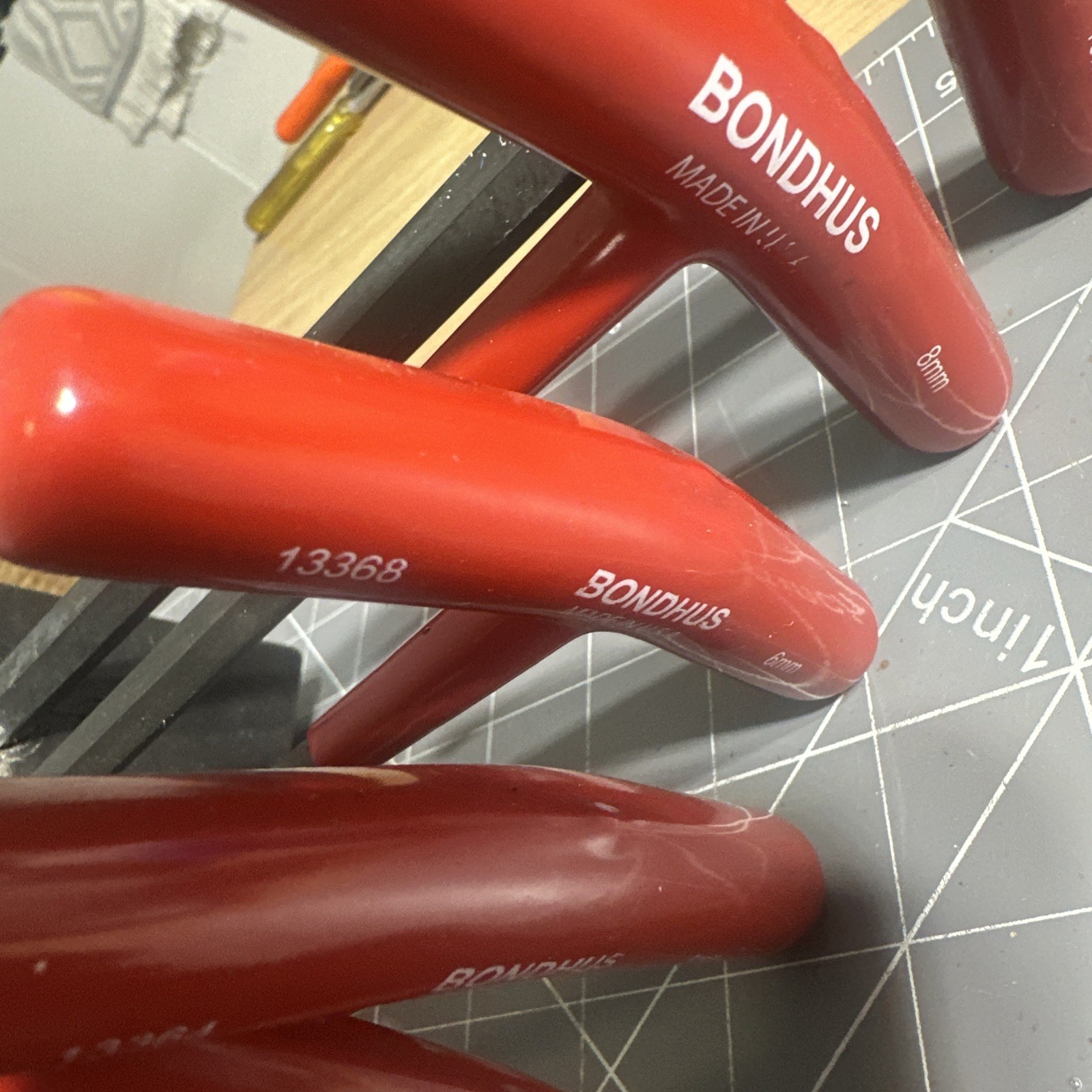 Bondhus 13389 8-Piece Graduated Metric Hex T-Handle Wrench Set with Stand