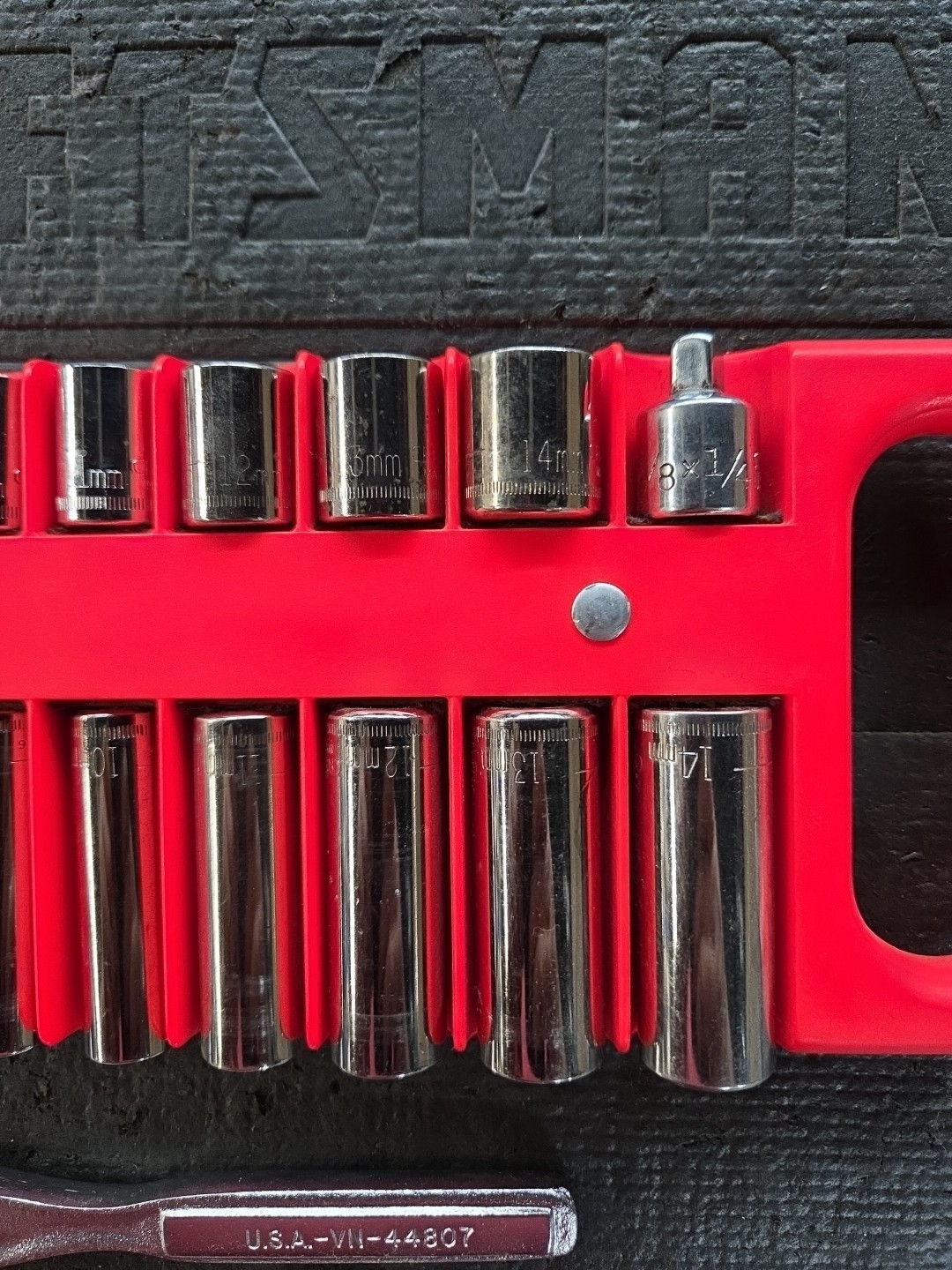 Craftsman USA 27-Piece 1/4″ Drive 6-Point Metric Deep Shallow Socket Set w/ Tray