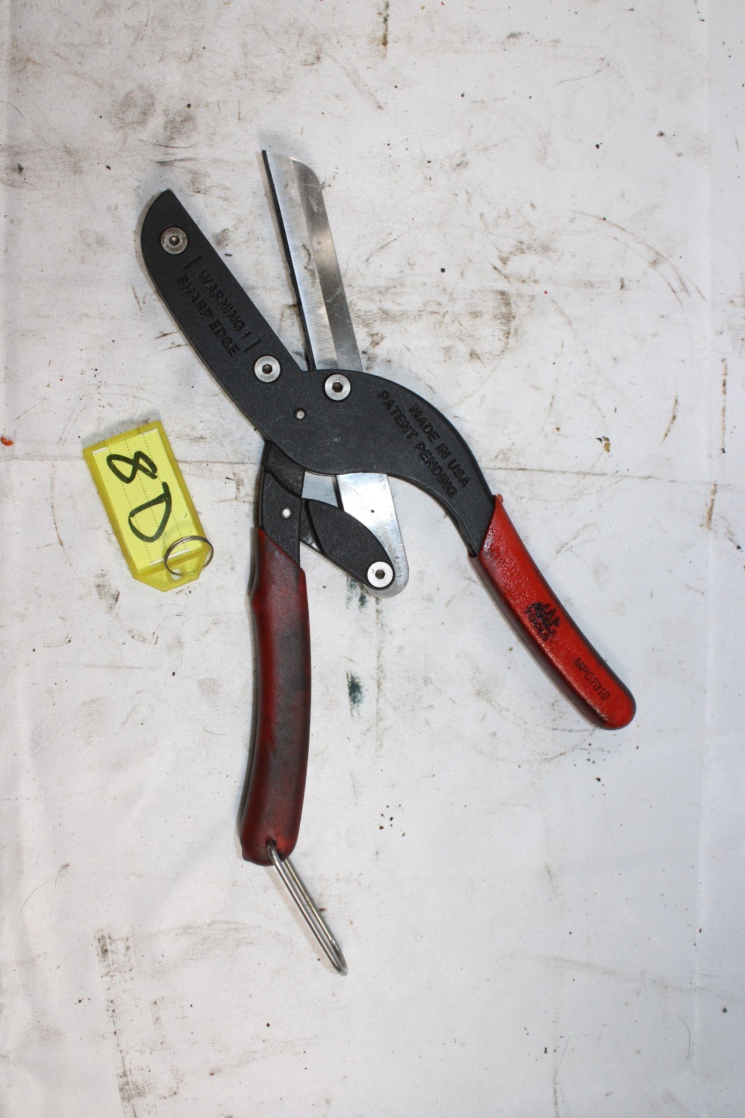 Mac Tools Cutting tool MPC7310 Red handle Black oxide finish