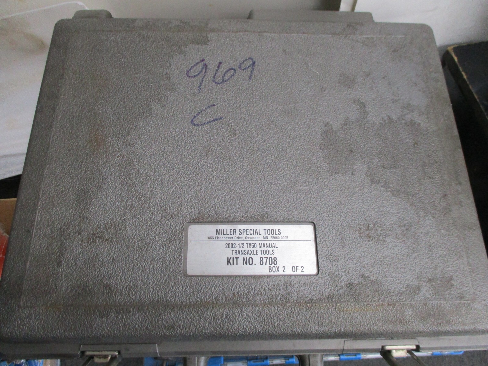 miller specialty tools #8708 2002 1/2 T850 MANUAL TRANS tools USED