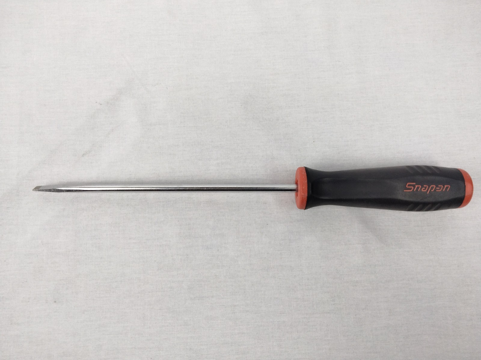 Snap-on Tools Red Black Flat Head Screwdriver DES414095 USA .03x.25