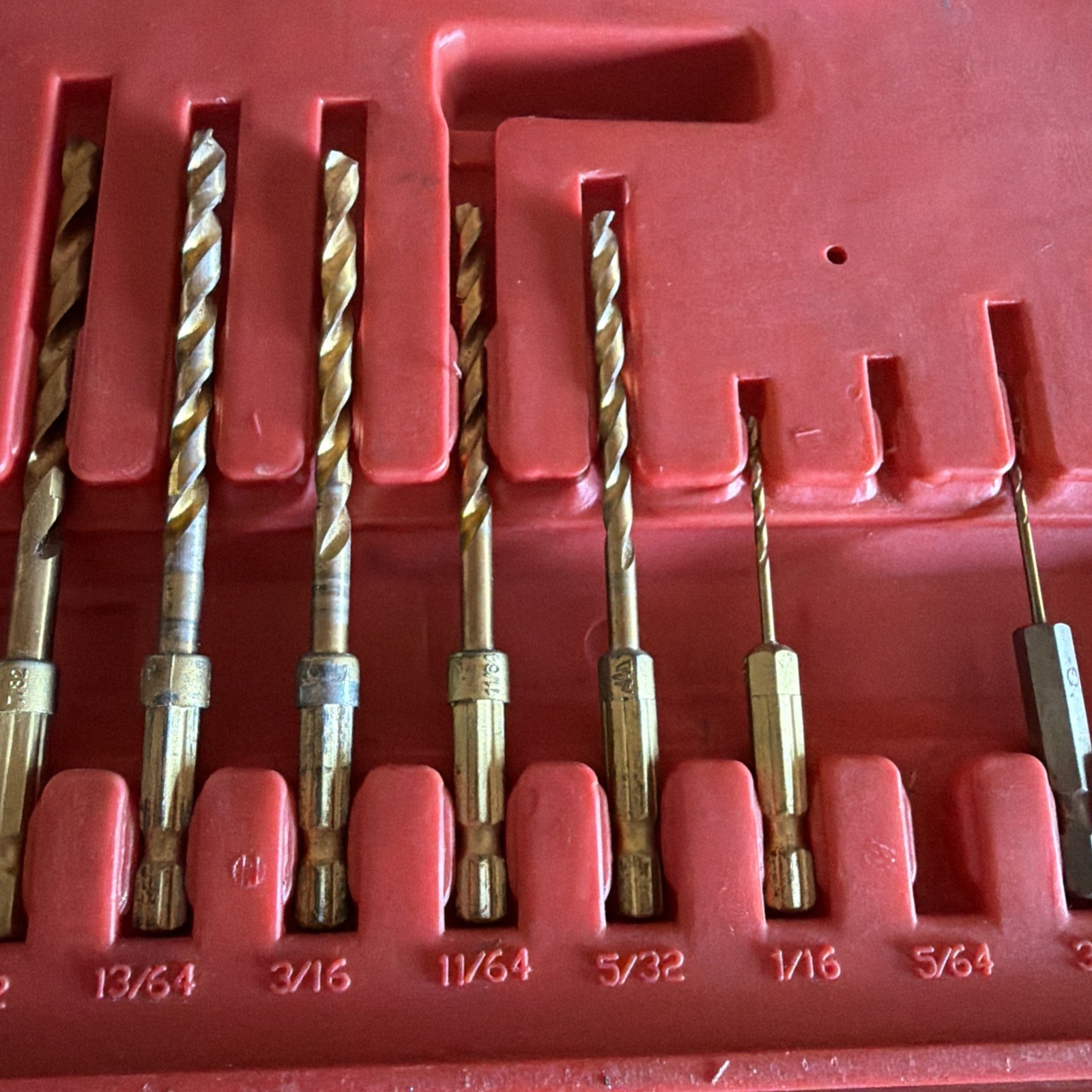 Mac Tools 1/4″ Hex Drill/Driver Bit Set QCS37520A – Incomplete