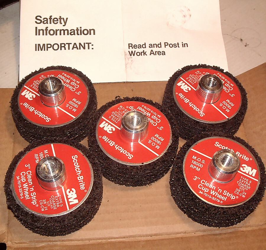 Box of 5 3M Scotch-Brite 3″ Extra Course 18000 rpm Clean-Strip Wheels 3/8-24