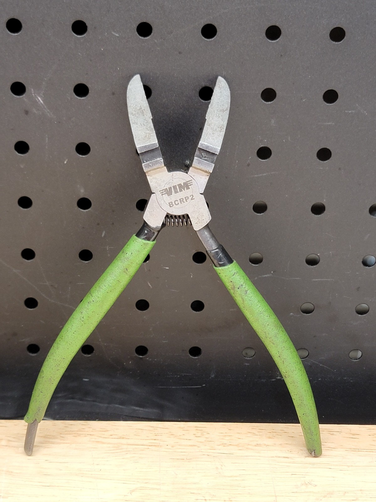 VIM BCRP2 7″ Body Clip Removal Plier And Cutter Hand Tool