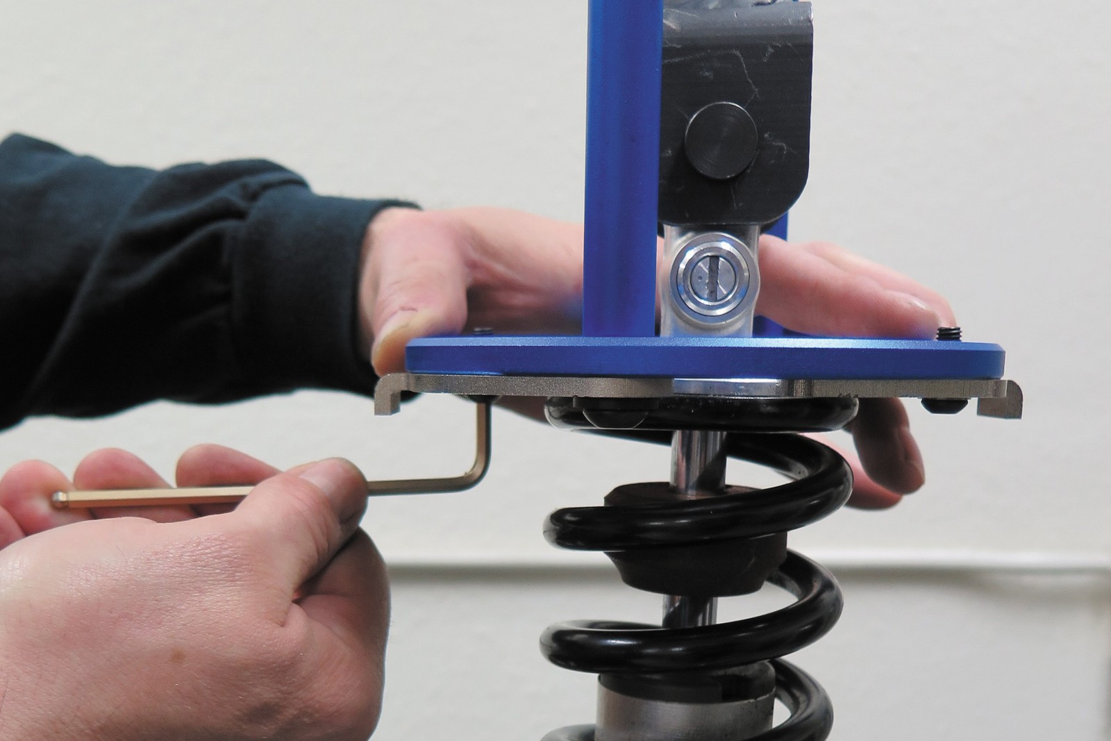 Motion Pro Shock Spring Compressor