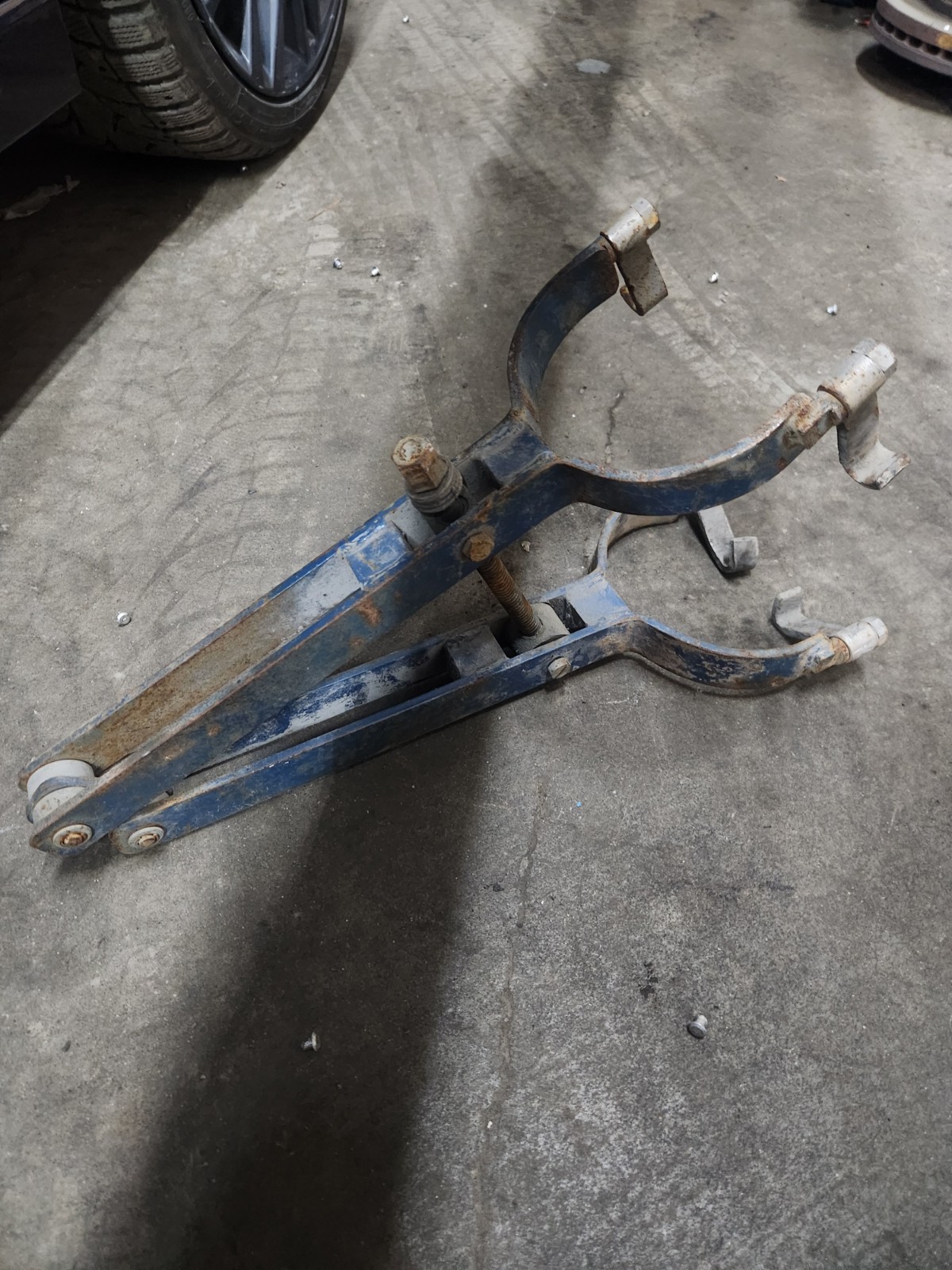Toyota Coilspring Compressor Tool Dealership Service Tool Part # 09727-22030