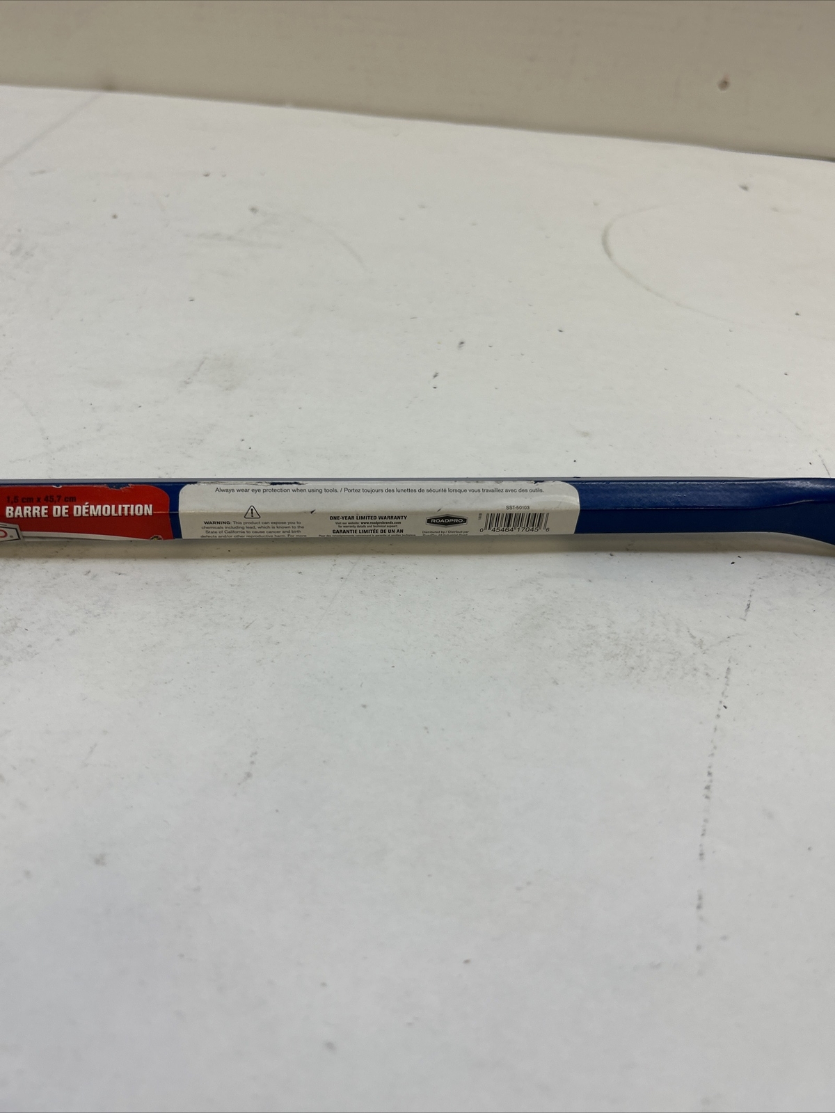Roadpro SST-50103 Pry Bar 18″, 5/8″ Width, Baked Enamel Finish