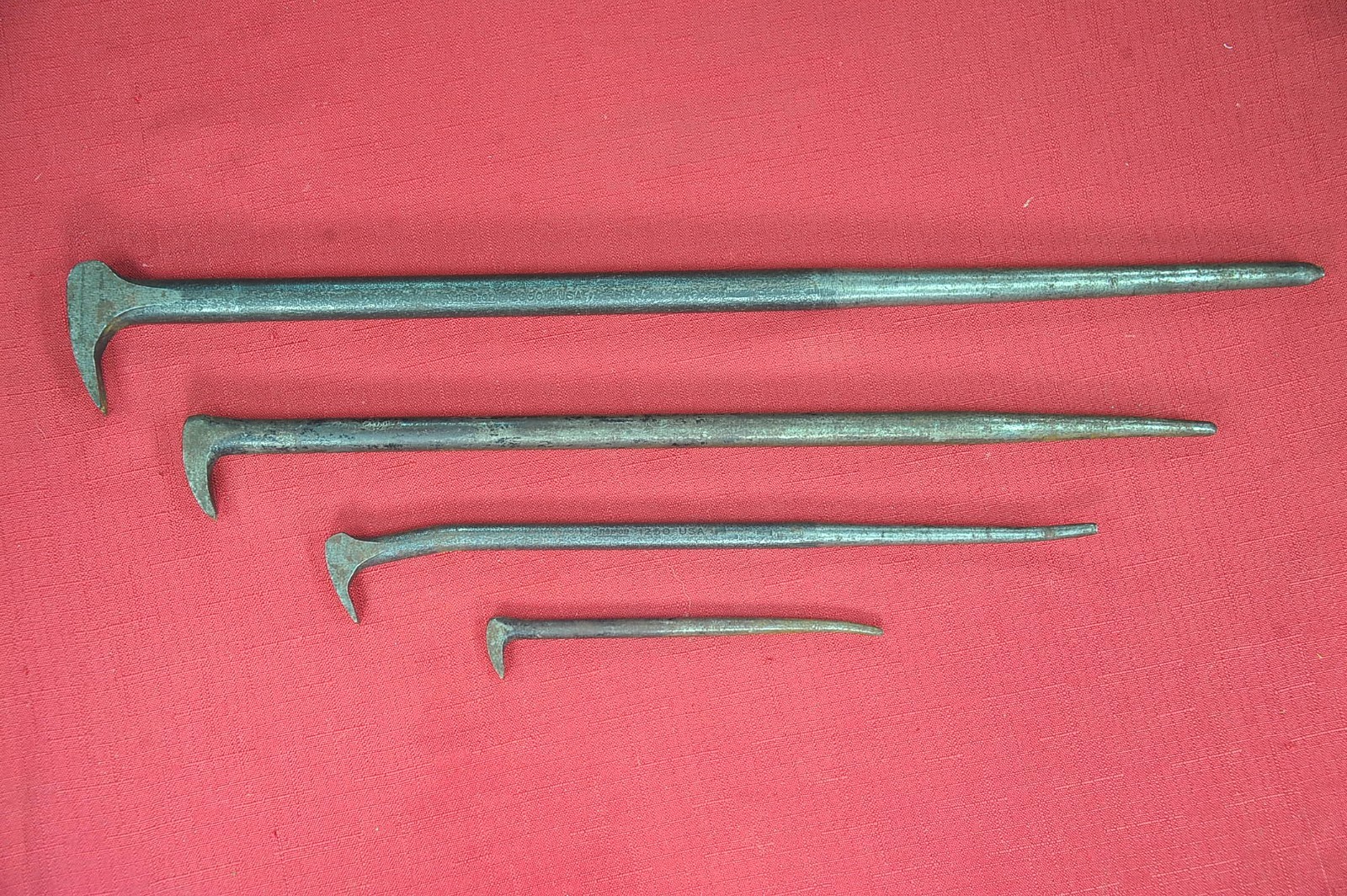 Snap-On 1250 & 2050 Rolling Head Pry Bar plus 2 extra to complete set of 4