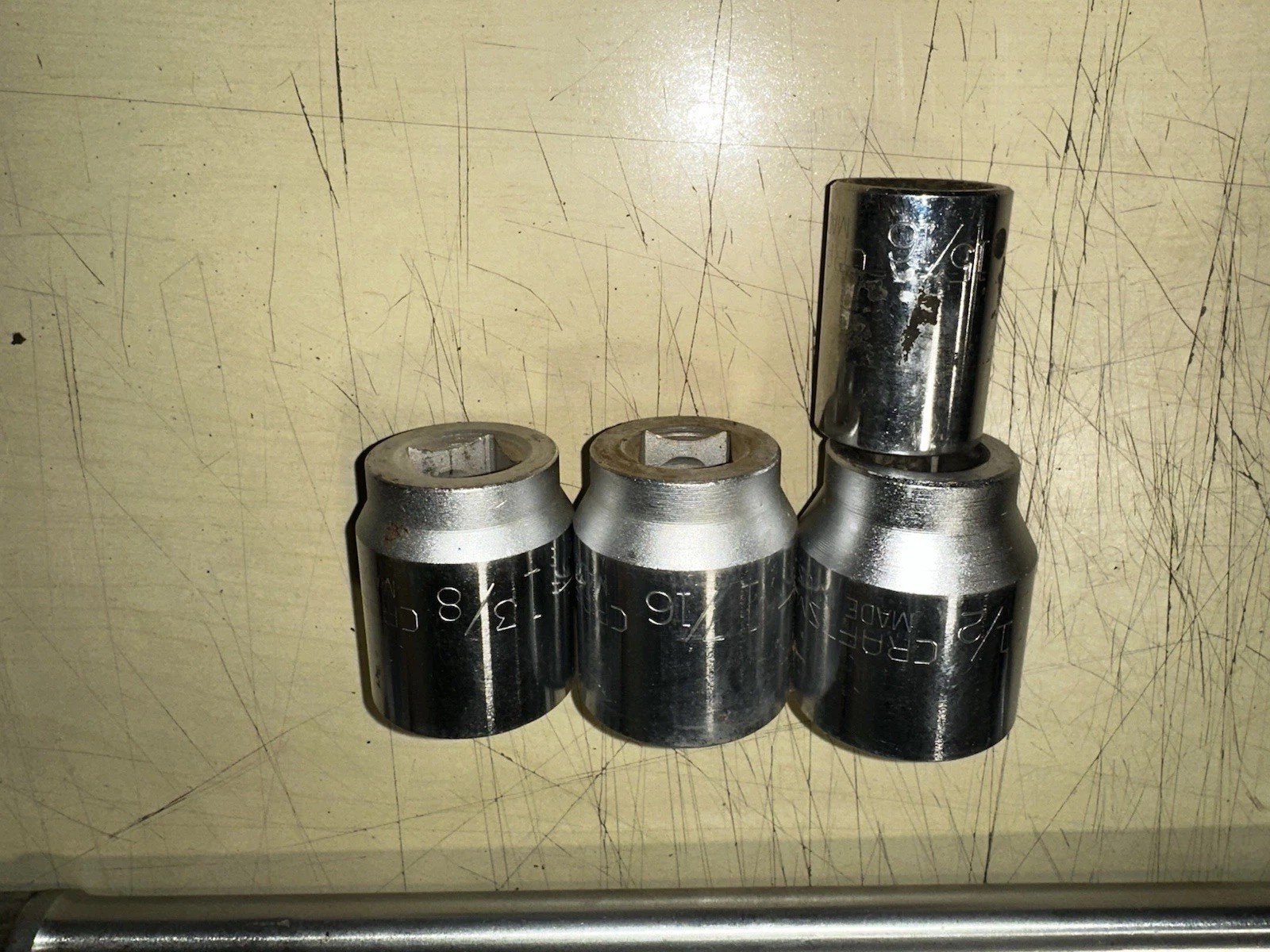 Vintage Craftsman USA 18-Piece 3/4″ Drive Socket Set w/ Metal Box V Crown Logo